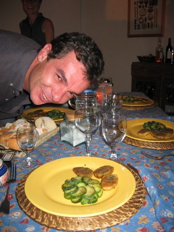 Eric adore tre sur les photos.... toujours l'humour  2 balles, le meilleur !