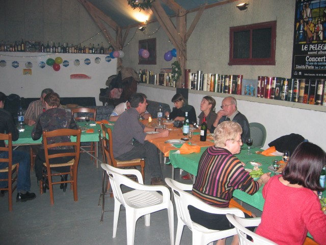 tout le monde se restaure...