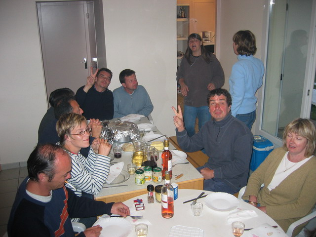 tout le monde est prt, on peut attaquer le repas !